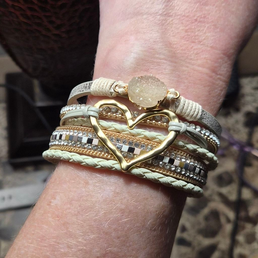 Women's Boho Gold & Beige Multi-Layer Heart Charm Bracelet, One Size